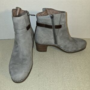 Dansko Hartley Grey Nubuck Boots size 39/9us